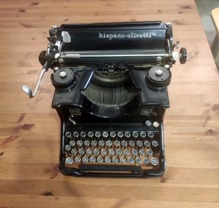 Maquina escribir HISPANO OLIVETTI M40