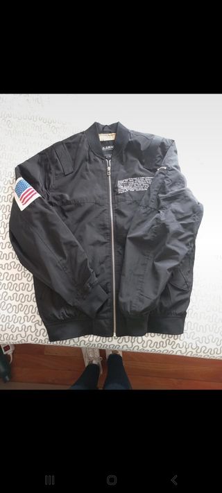 Chaqueta bomber 