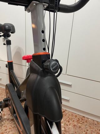 Bicicleta estática BONPLUS Fitness