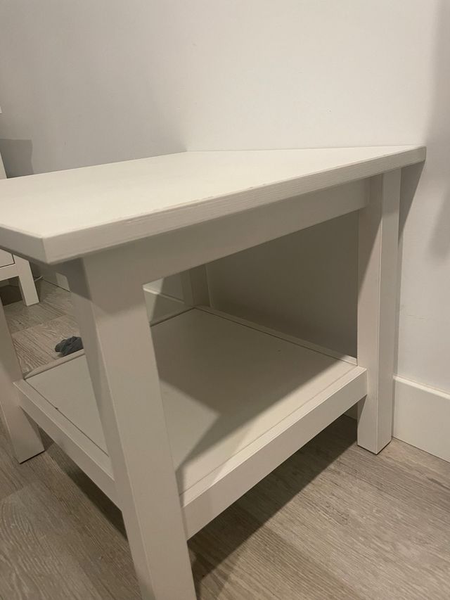 Mesa auxiliar Hemnes Ikea