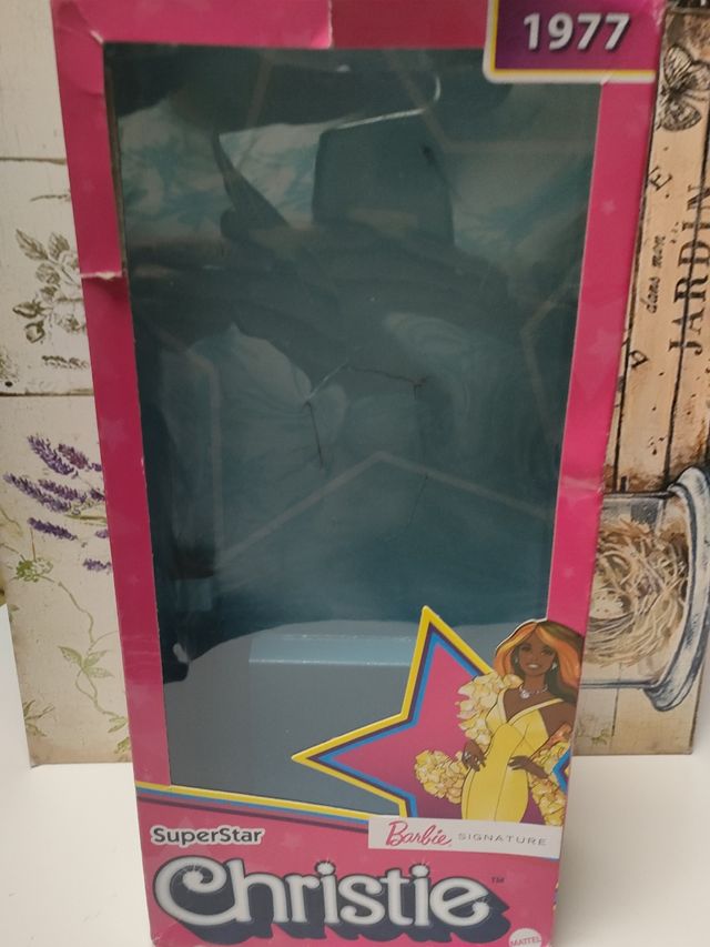 CAJA DE BARBIE CHRISTIE SUPERSTAR
