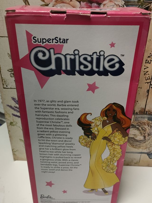 CAJA DE BARBIE CHRISTIE SUPERSTAR