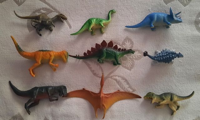 Dinosaurios juguetes