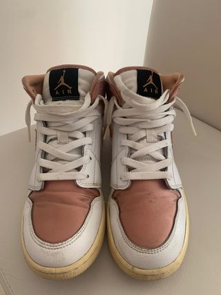 Jordan 1 Mid White Rose Gold