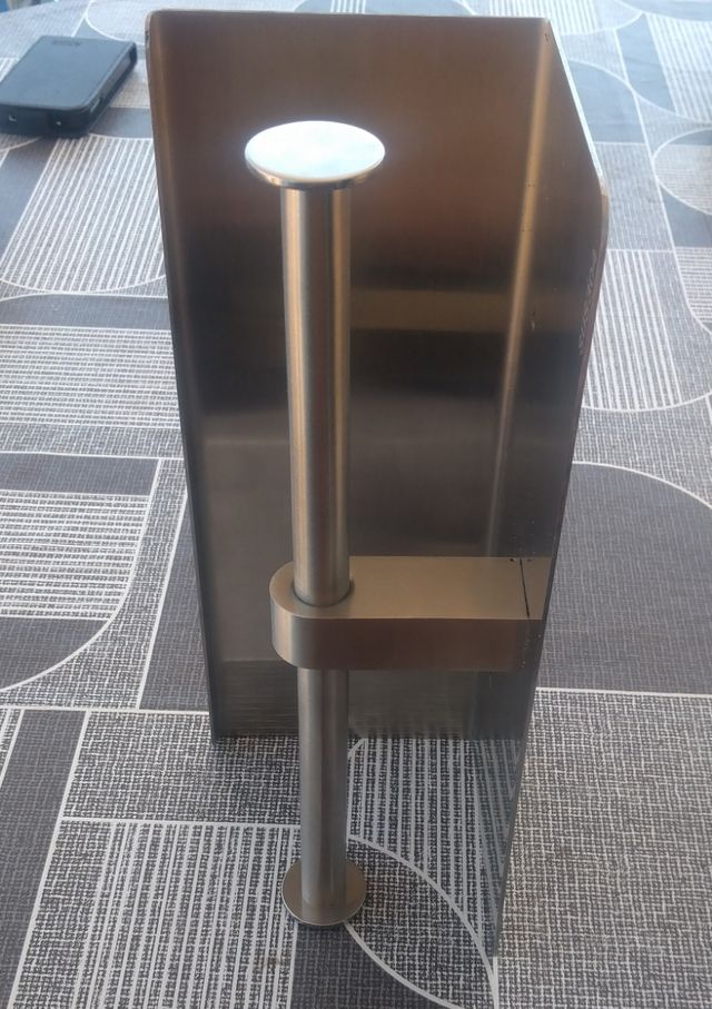 Soporte papel higiénico doble.