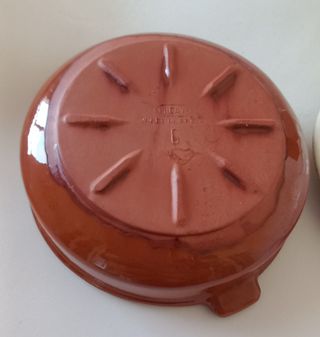 Cazuela de barro con tapa