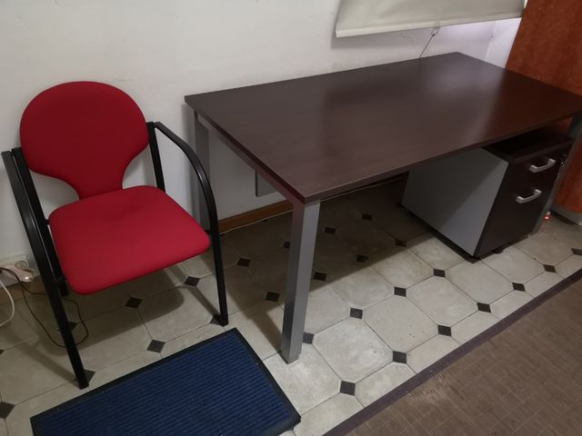 Mesa de despacho con book de cajones