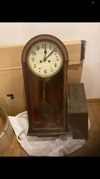 Reloj antiguo de pared.