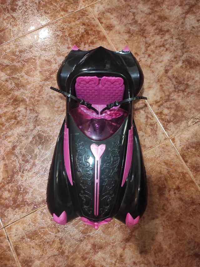Coche DracuLaura