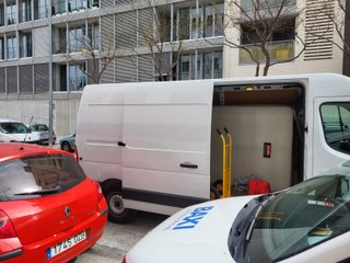 Servicio experto de mudanzas y portes confurgoneta