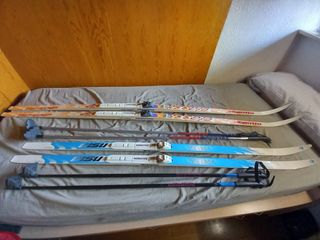 Esquis de fondo antiguos