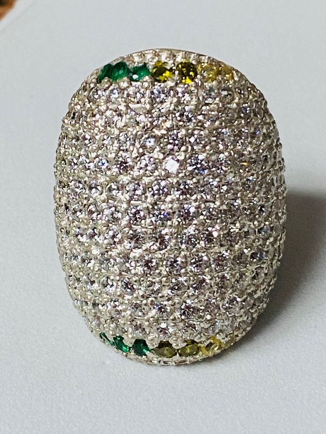 Anillo bombé de circonitas gemas y plata ley 925