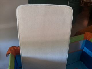 colchón y parque cuna de bebé Olmitos