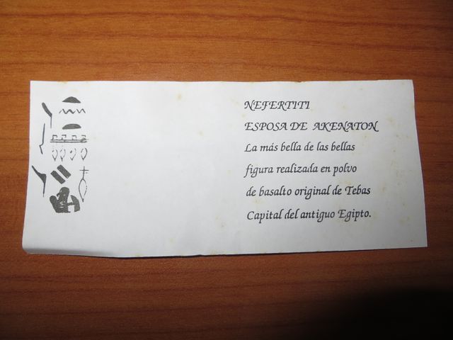 Busto de Nefertiti, reproducción egipcia, basalto