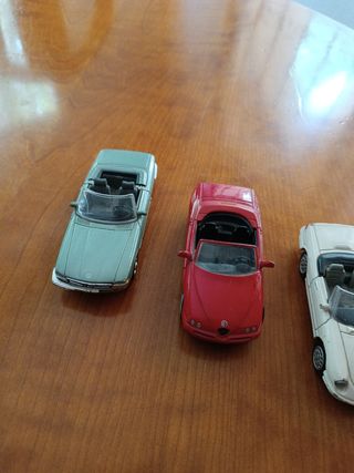 Confezione da 4 macchinine d'epoca