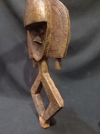 Antiguo relicario africano Kota