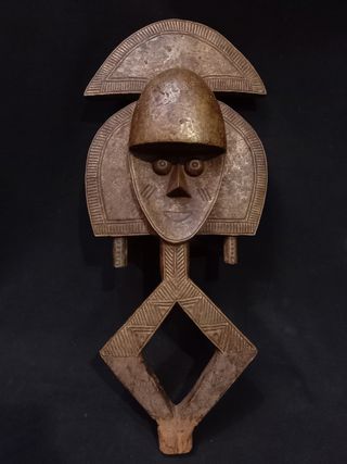 Antiguo relicario africano Kota