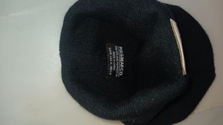 Gorro negro de Pull&Bear