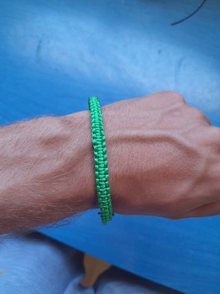 Pulseras hechas a mano