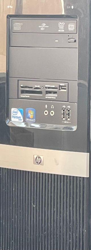 CAJA PC CON PLACA BASE ROTA