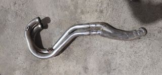 Tubos de escape diferentes motos