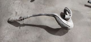 Tubos de escape diferentes motos