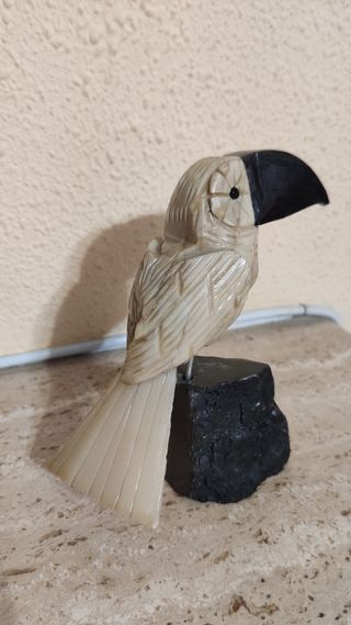 OFERTA! ANTIGUO TUCÁN TALLADO EN PIEDRA