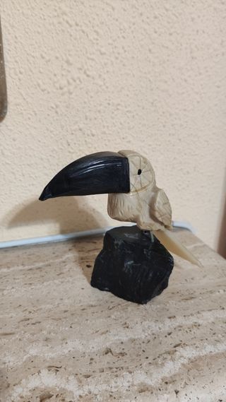 OFERTA! ANTIGUO TUCÁN TALLADO EN PIEDRA