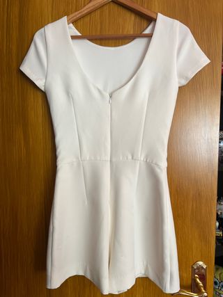 Mono vestido zara con abertura blanco