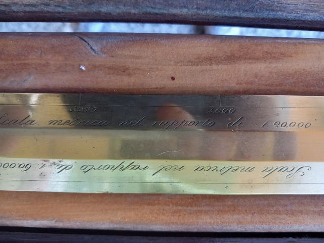 Antico regolo in ottone