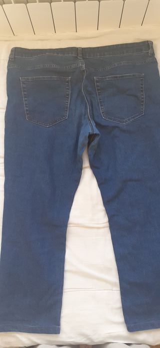 Hombre pantalon vaquero