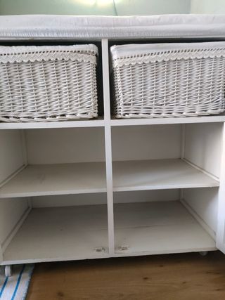 Mueble auxiliar con ruedas