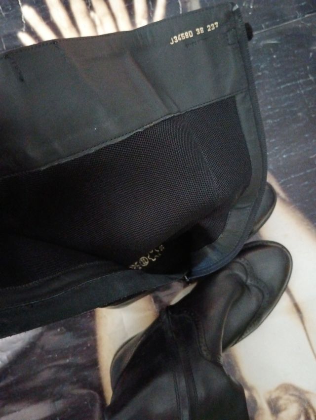 Botas Geox piel negras caña alta T 38