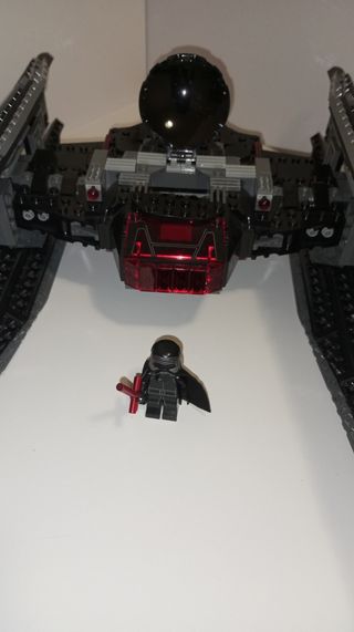 Nave lego de Star Wars (Kylo Ren)