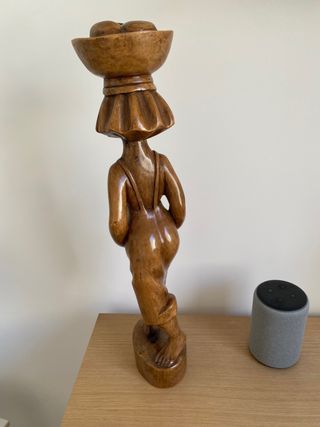 Escultura indigena tallada a mano