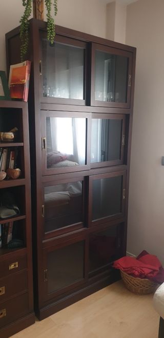 Mueble salon vitrina estantería madera
