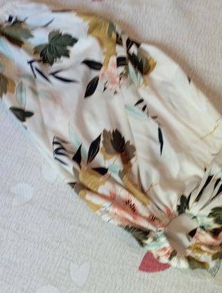 PRECIOSA BLUSA DE ZARA CON ESCOTE BARDOT 