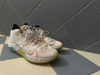 Botas baloncesto Nike performance. Talla 44