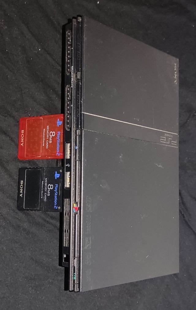 Playstation 2 y accesorios