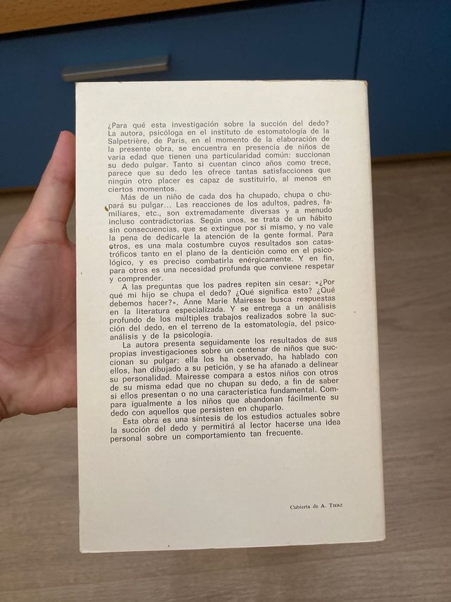 el niño y la succión del dedo