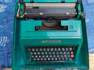 Màquina de escribir Olivetti
