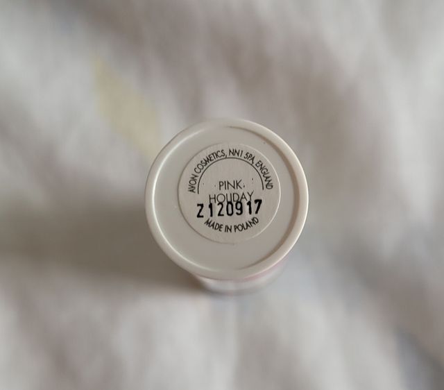 LOTE CREMA, BRILLOS Y BARRITAS DE LABIOS.