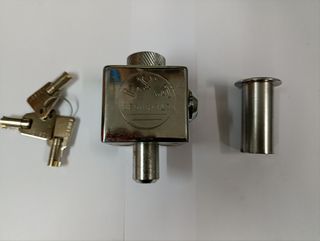 Candado de persiana metalica