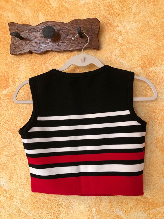 Top Stradivarius M. Efecto tejido. Elastico