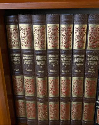 LIBROS TEMATICOS LAROUSSE