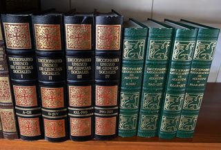 LIBROS TEMATICOS LAROUSSE