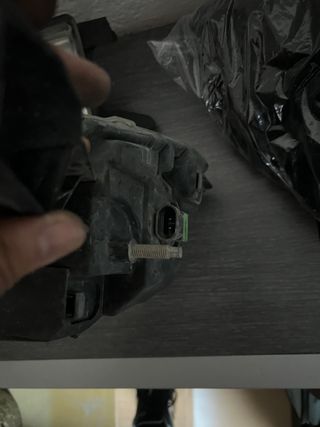 antinieblas delanteros peugeot 407