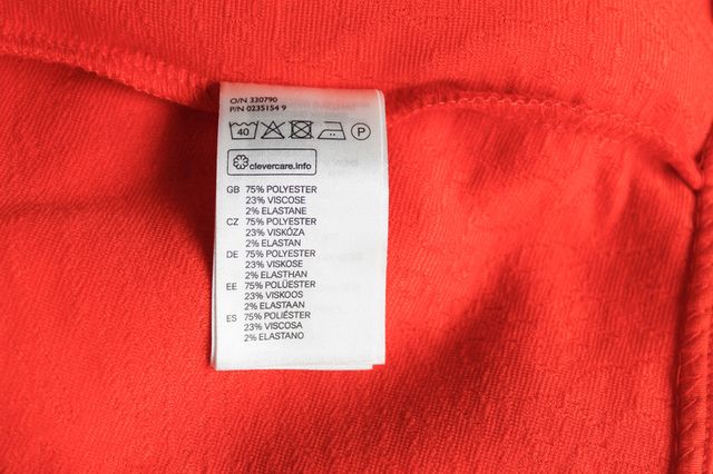 Chaqueta naranja Mango