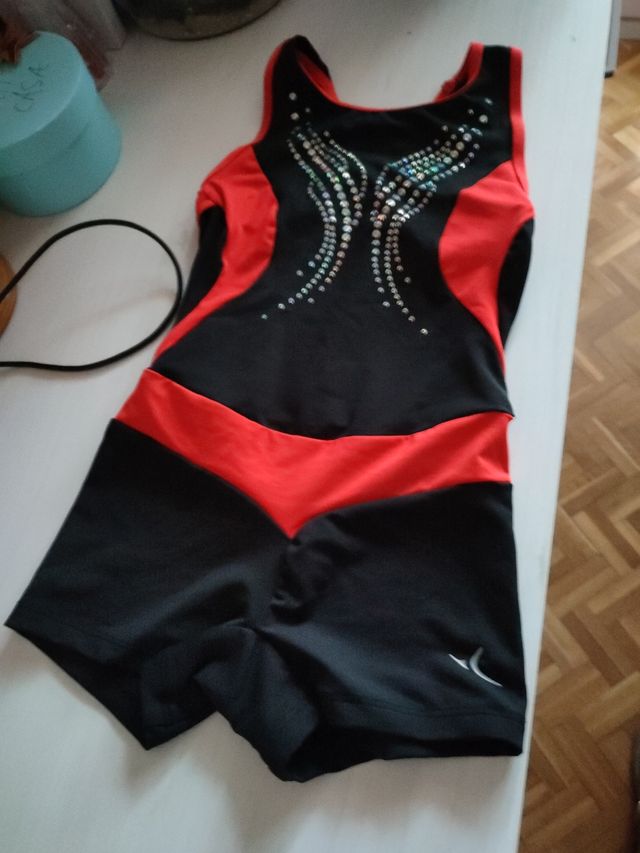 Mono gimnasia rítmica