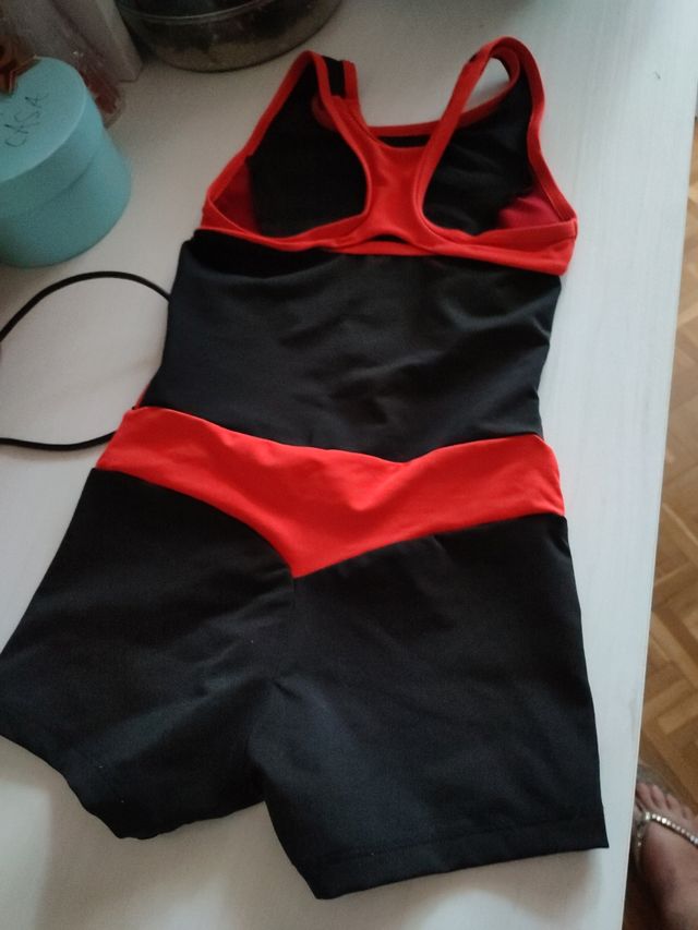 Mono gimnasia rítmica